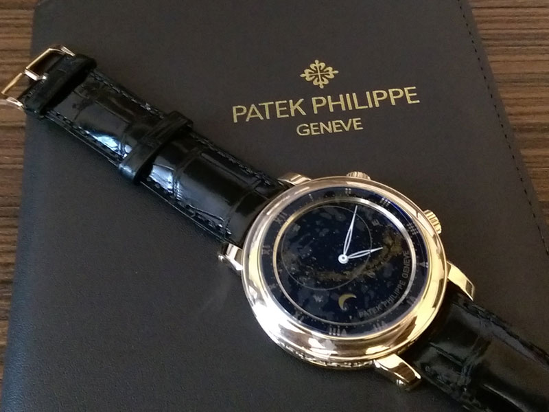 We offer a wide variety of Pre-Owned Timepieces in all price ranges